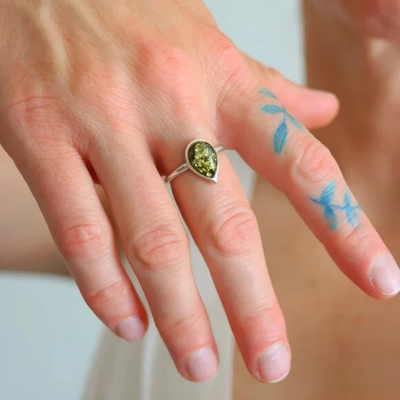 Baltic Green Amber Pear Cut Ring in 925 Sterling Silver Size 8 - Picture 4 of 7